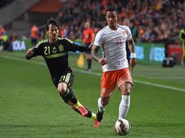 David Silva (España) y Menphis Depay(Holanda)